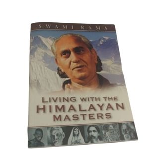 😁Living with the Himalayan Masters Book